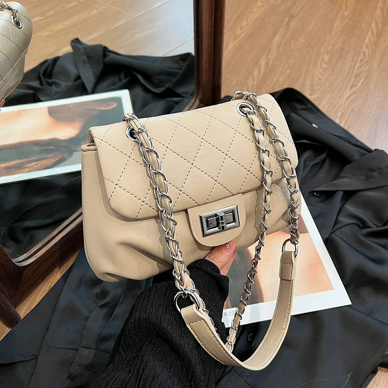 Fashionable shoulder bag, capacious one-shoulder bag