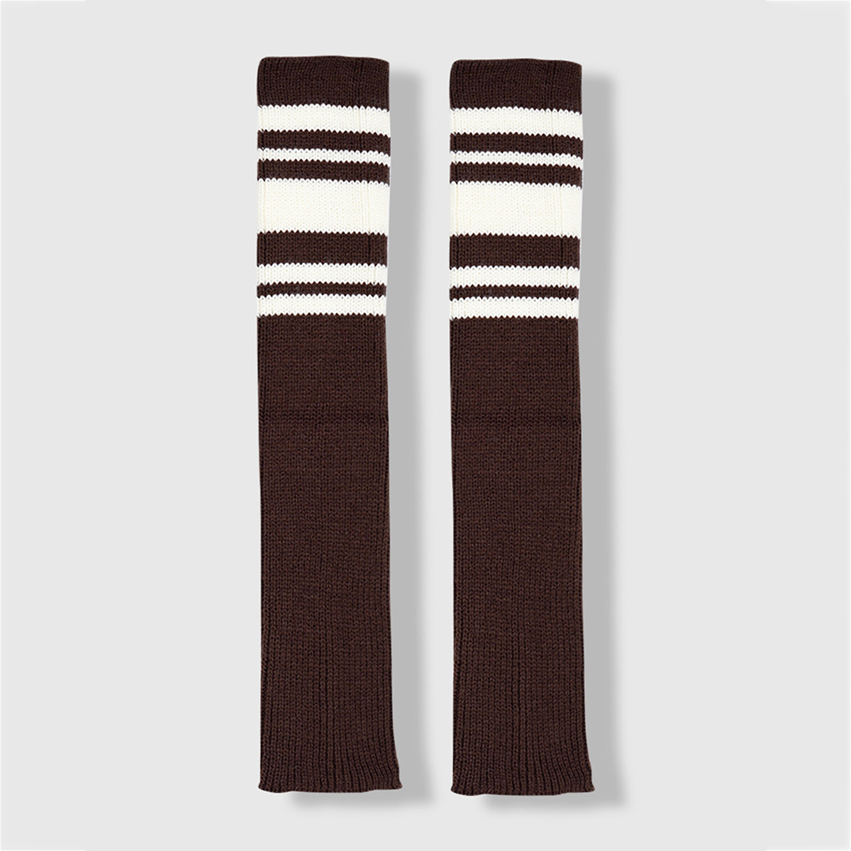 갈색 양말 1켤레