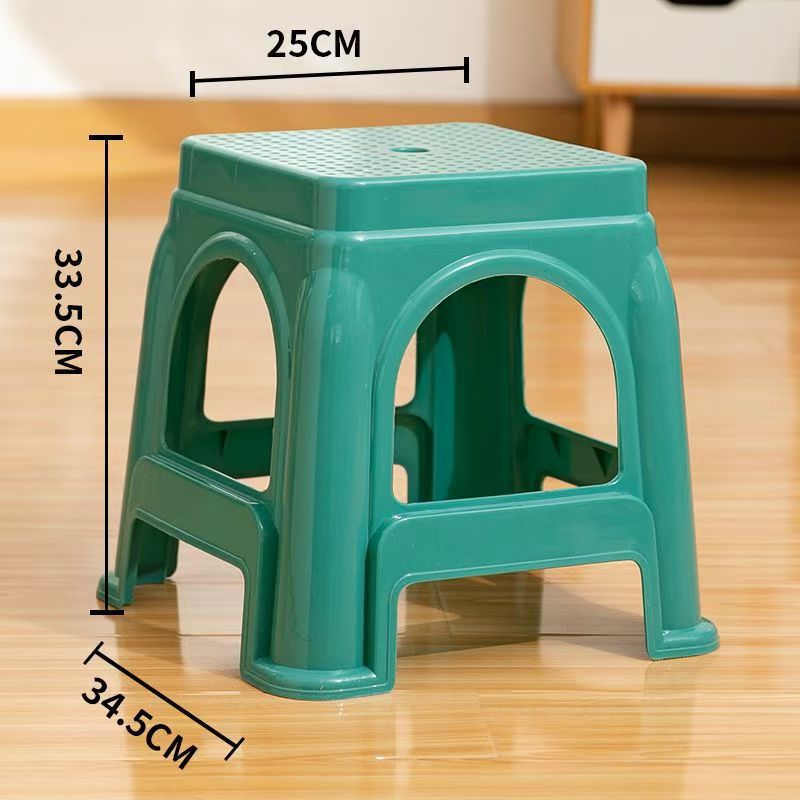 Taburetes de plástico pueden ser taburetes de sillas caseras taburetes altos taburetes al por mayor rojo engrosado en una pila de plástico