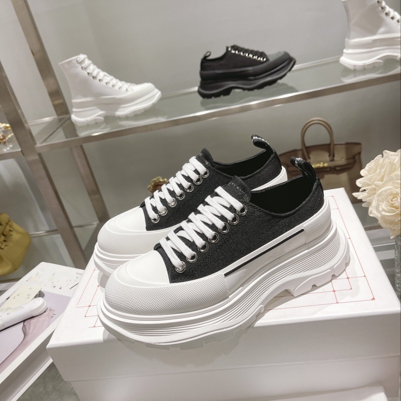 블랙 앤 화이트 캔버스 로우탑
