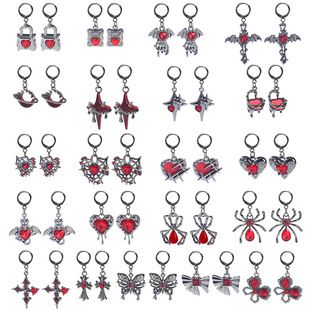 �W���羳�Ʒ�f�}�����ڸ����L�tɫ����֩������ʮ�ּܶ��h����Ů