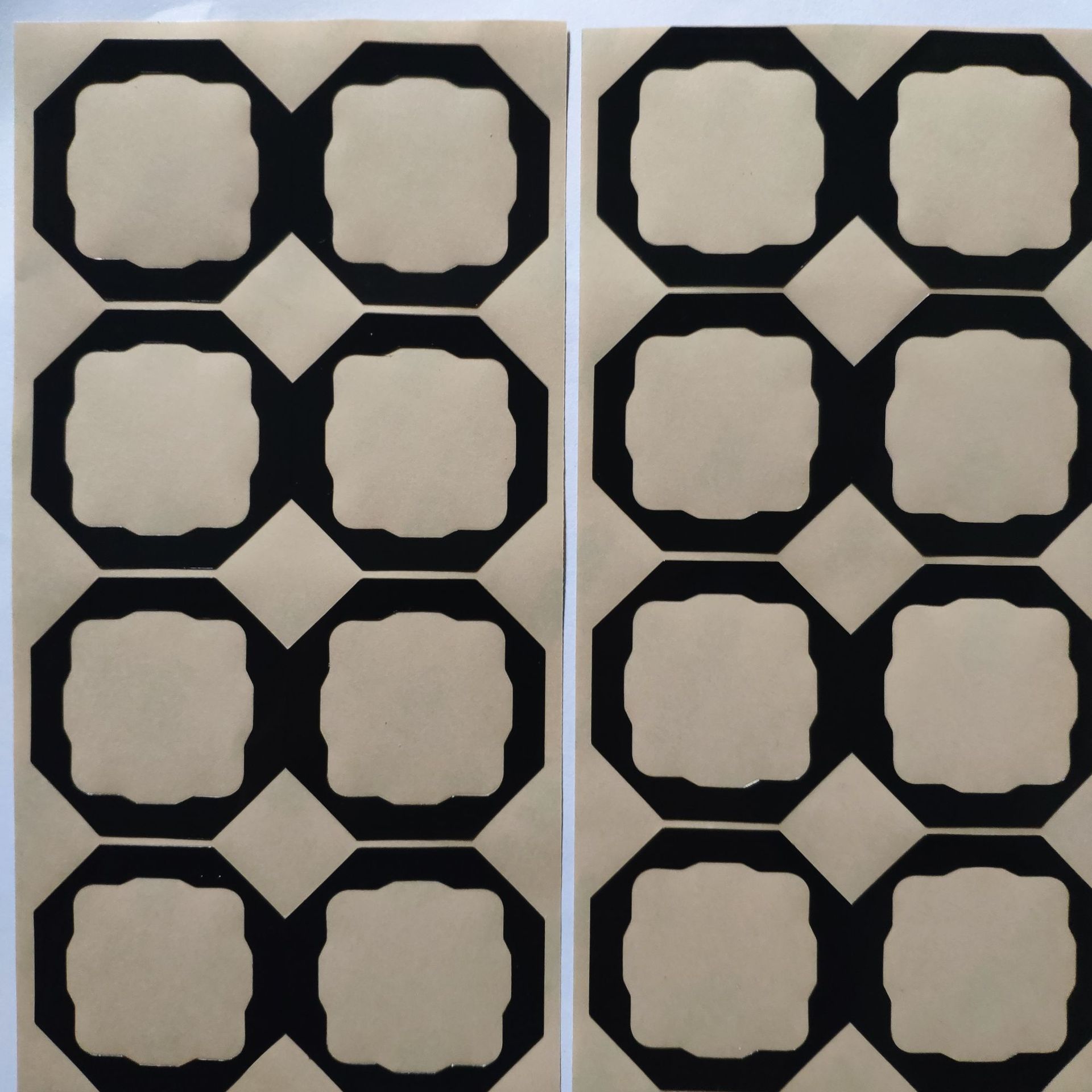 供应PET绝缘片散热显卡麦拉片黑色pet胶片耐温屏蔽垫片