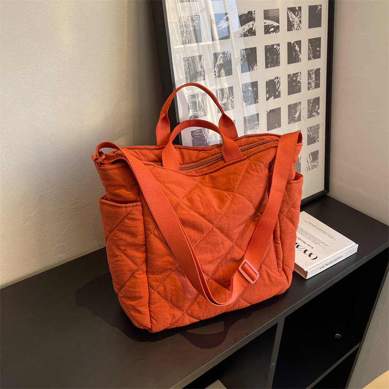 Casual Large-Capacity down Jacket Bag 2023 Autumn and Winter New Cotton Jacket Shoulder Bag Hand-Held Crossbody Tote Bag Versatile
