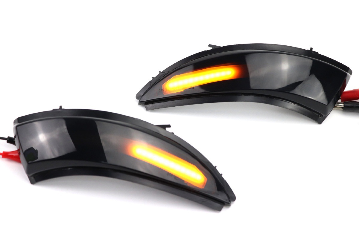 Suitable for 13-18 Renault Clio Iv Modified Led Reversing Mirror Rearview Mirror Running Light Turn Signal