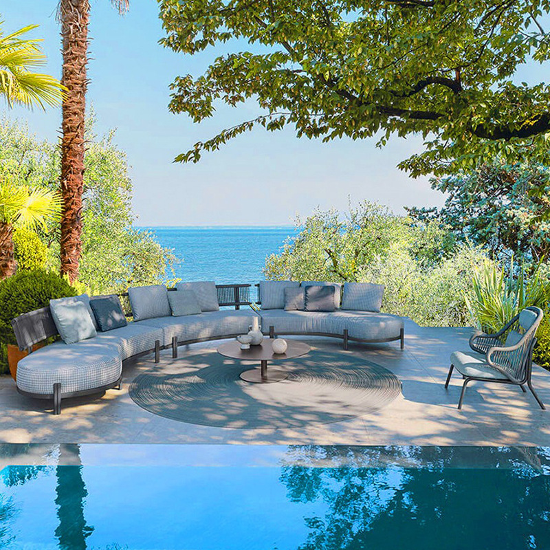 Sofá arqueado al aire libre mesas de té patio al aire libre impermeable antiaoxidable cuerda de tracción muebles de caña estilo nórdico personalizado