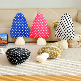 ����Ģ������ë�q��ߺ��s�Ҿ��b������|Ů����˯�X���᲼����