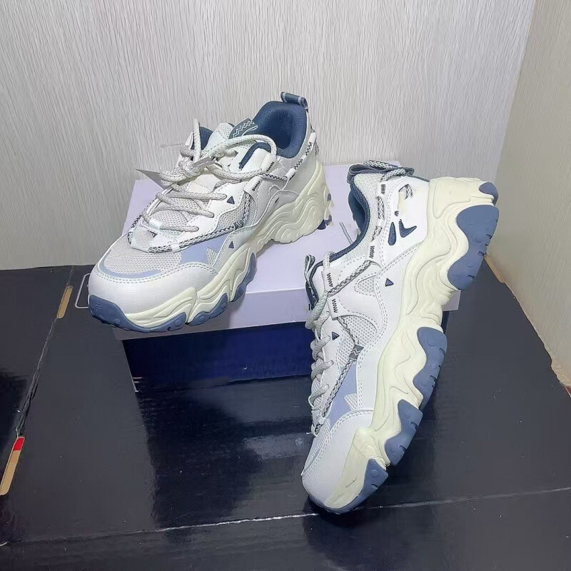 2026 Autumn Hot-Selling Cat Claw Fifth-Generation Dad Shoes for Men and Women, Low-Top Breathable and Durable Casual Sneakers