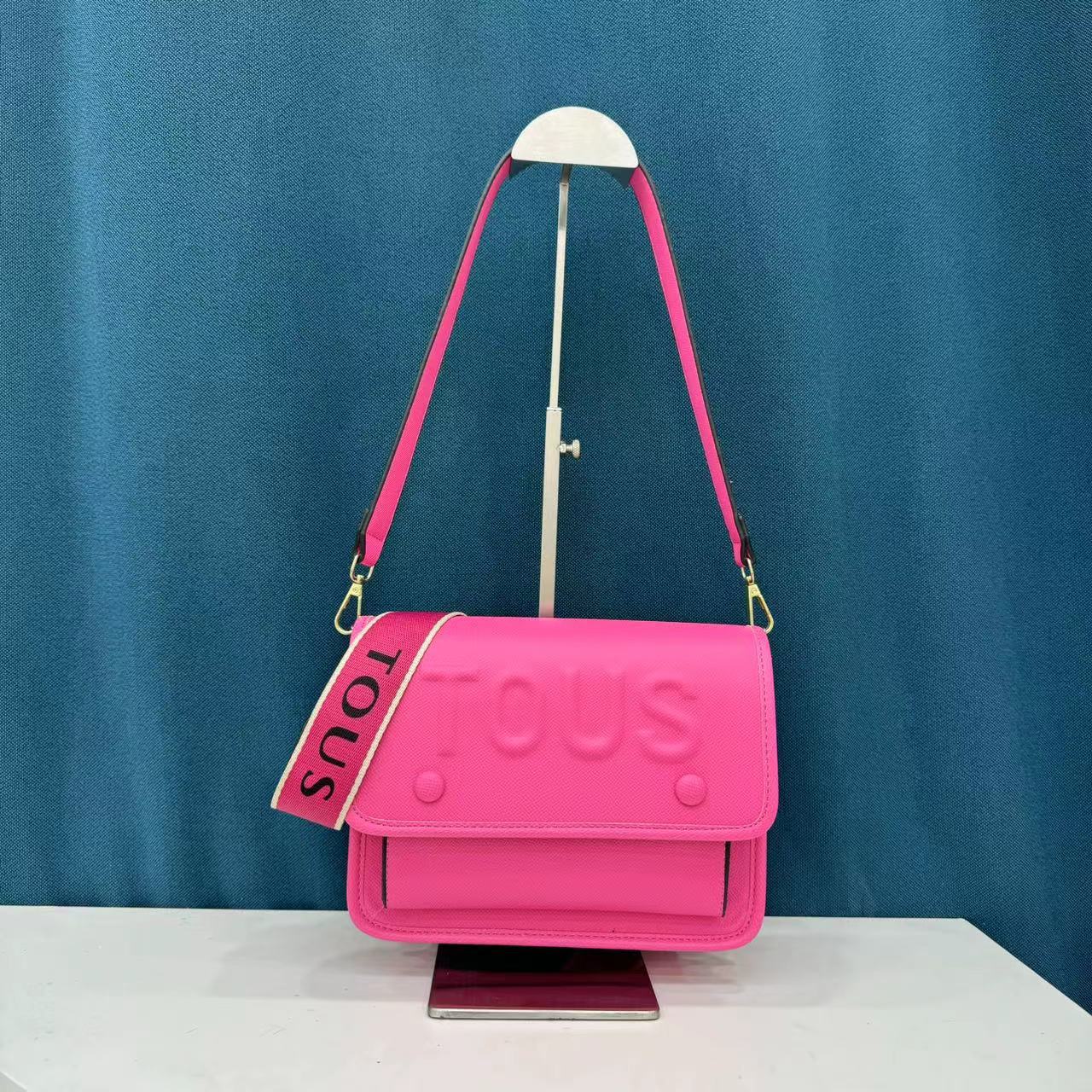 Bolsa de mujer pequeña, con diseño moderno y elegante, ideal para 2023