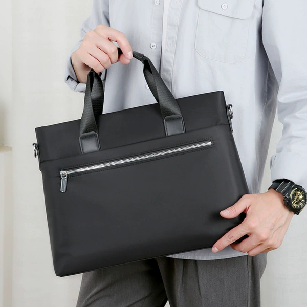With zipper, sophisticated, black, capacious