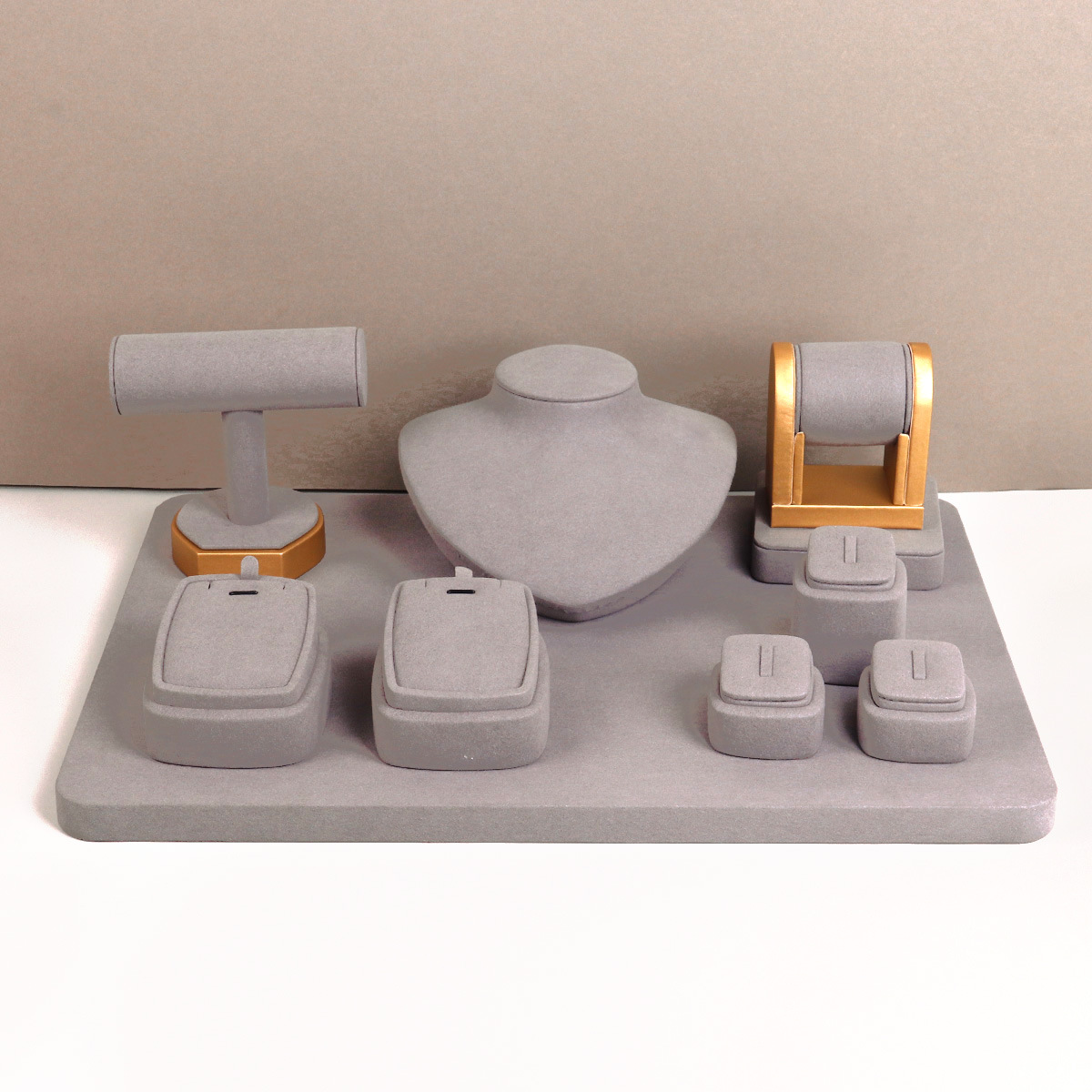 �����¿��ɫ�鱦ר��չʾ����������׹����������ָ���γ��м�