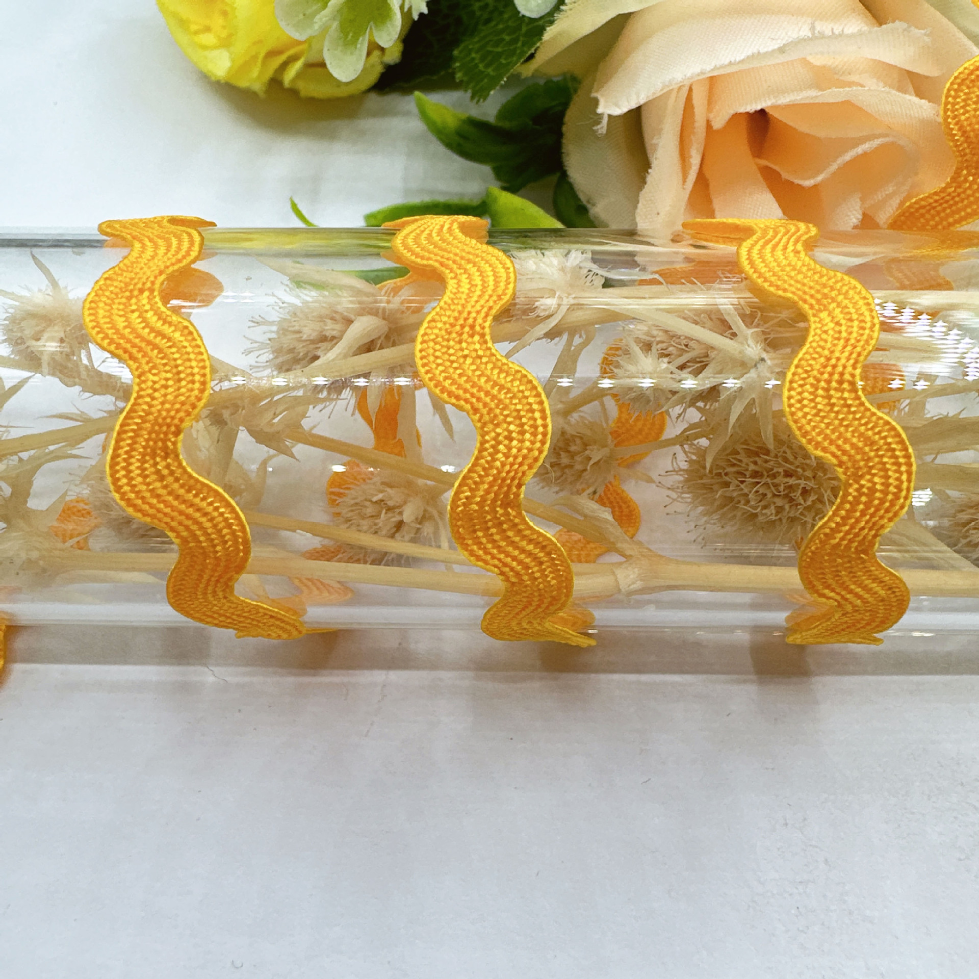 En stock mm onda de color sólido en forma de S borde curvo encaje cinta cortina sombrero ropa para niños accesorios de la boda accesorios de la ropa