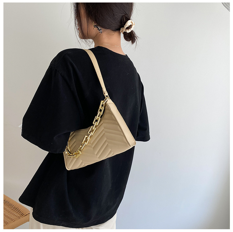 Retro New Fashion Korean Simple Western Style Chain Armpit Bag display picture 7