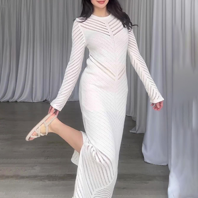 Damenbekleidung Herbst Rundhals gestrickt hohl langen Rock hohe Taille enge Hüfte Kleid_voghion.com