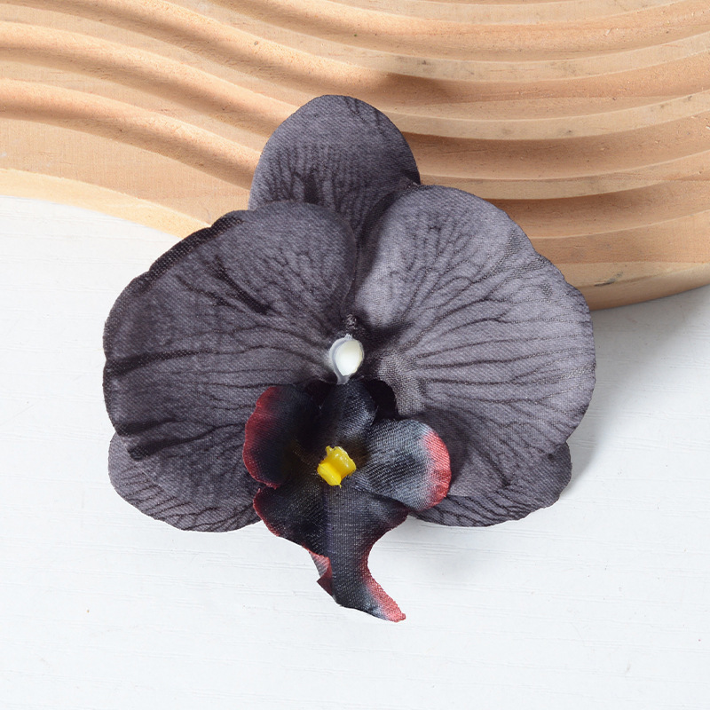 胡蝶蘭の花の頭は花びらの部品をシミュレーションします。|undefined