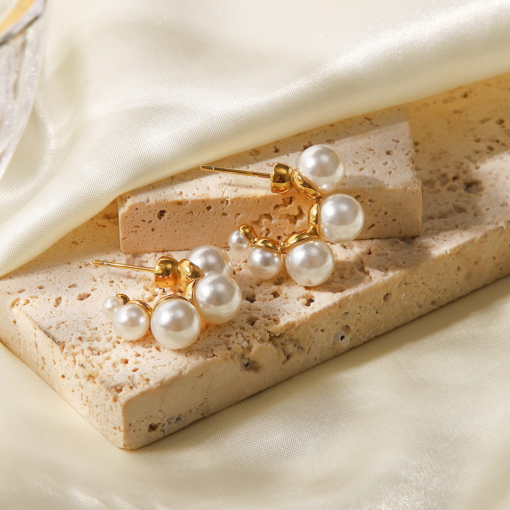 Retro Geometric Stainless Steel Pearl Hoop Earrings 1 Pair