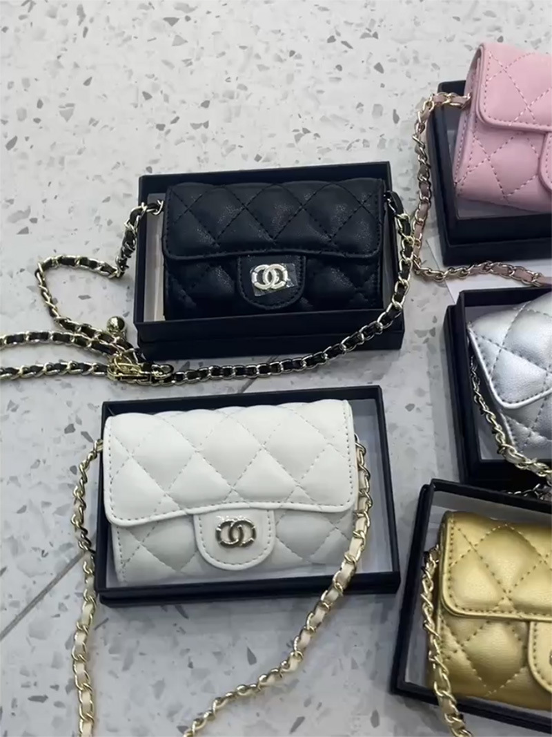 미니 블랙 크로스바디는 허리 가방으로 사용할 수 있으며 휴대폰은 담을 수 없으며 수집 및 선물 제공