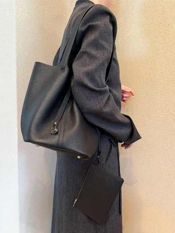 2025菜篮子真皮水桶包女大容量TC皮头层牛皮高级腋下单肩包高级感|undefined