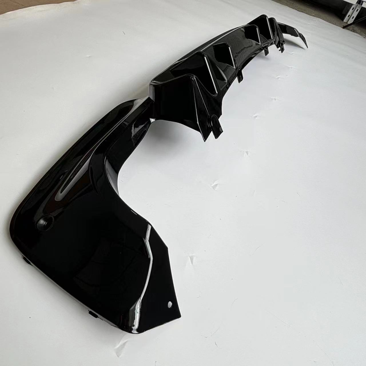 Suitable for Bmw X3 G01 2017-2019 Competition Model Rear Lip with Dual Outlet Rear Diffuser