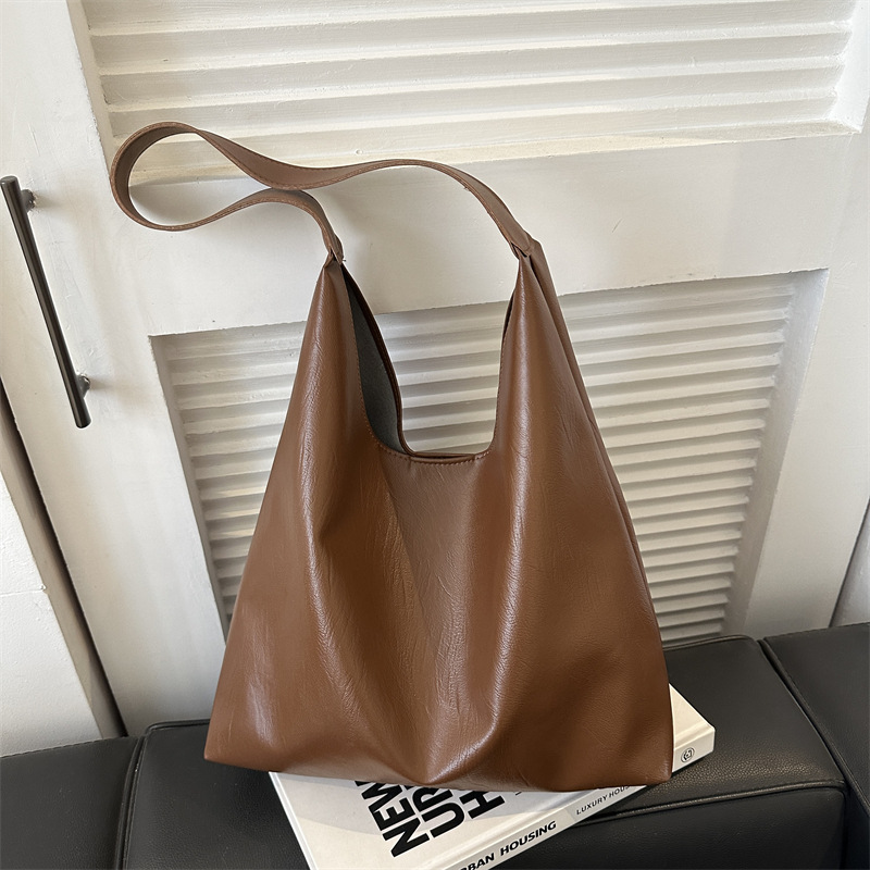 Gran capacidad casual bolsa 2023 invierno nuevo estilo coreano textura moda simple casual bolso de hombro para las mujeres