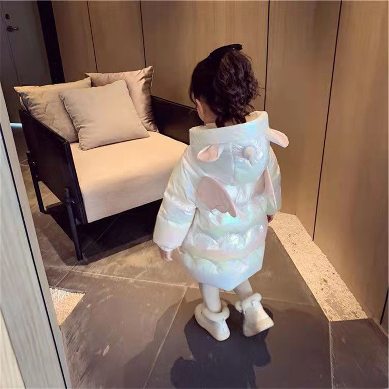 Abrigo de algodón acolchado de invierno para niñas bebé estilo occidental personalidad infantil marca de moda estilo coreano alas gruesas con capucha abrigo acolchado de algodón forrado de lana