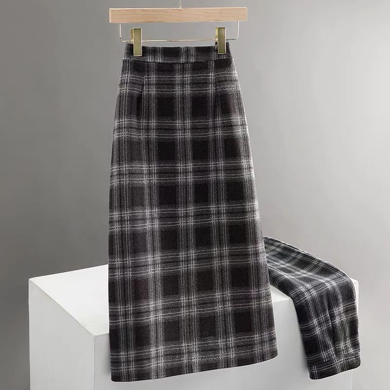 毛呢秋冬格子半身裙2025新款中长款开叉高腰一步显瘦加厚长裙
