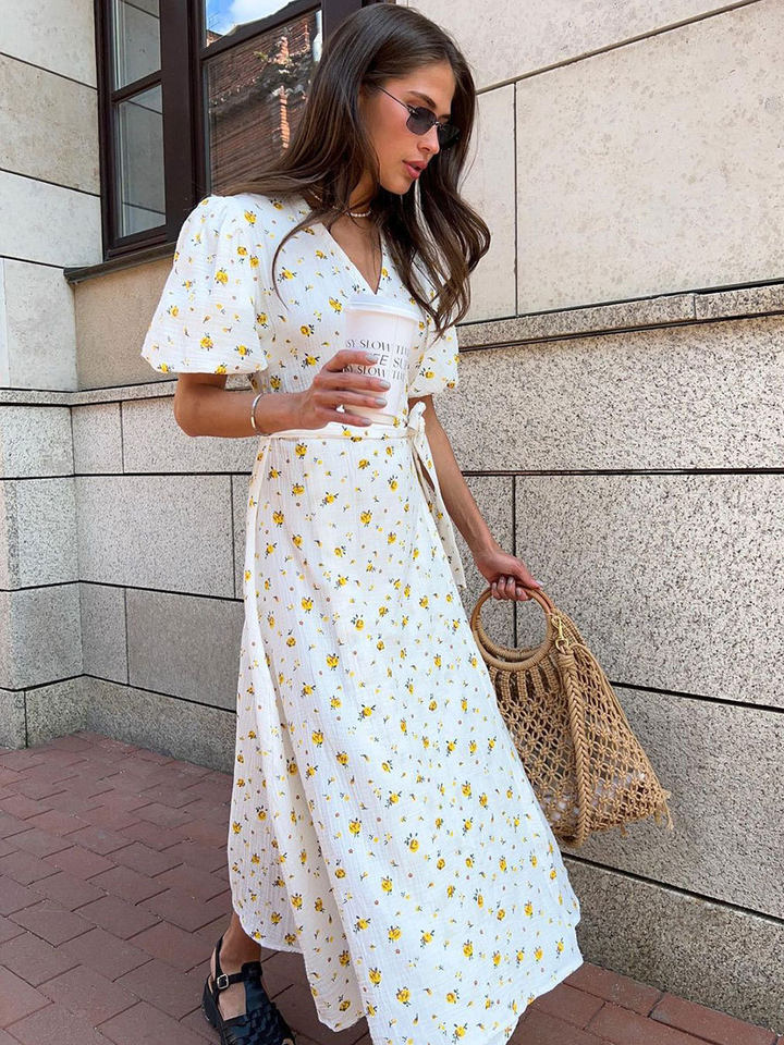 Đầm liền cotton in hoa cổ chữ V tay bồng buộc dây lưng cao — Hoa oải hương, Hoa tulip màu hồng, Màu be, Màu hồng chi tiết 132