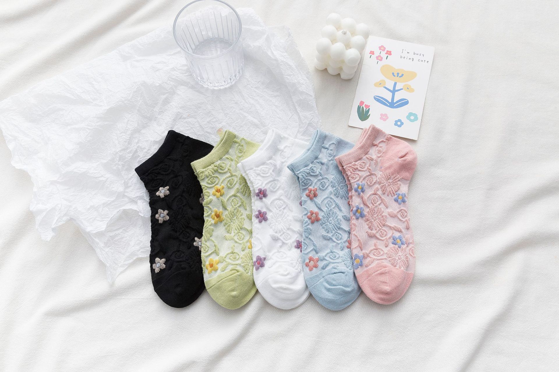 Retro Three-dimensional Flower Shallow Mouth Short Tube Socks Wholesale display picture 1