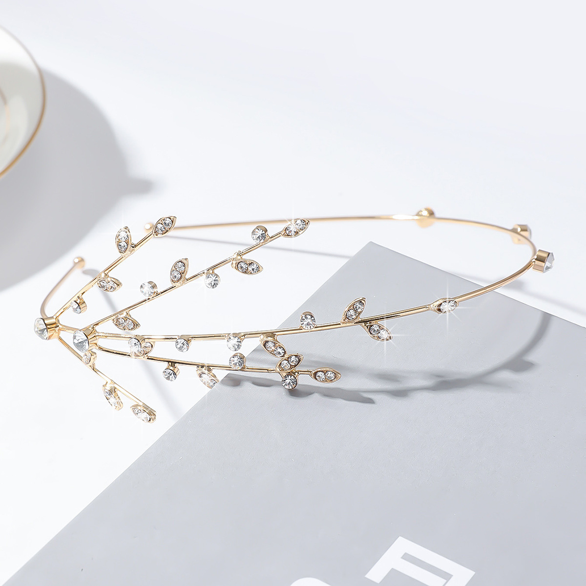 Temperamento de moda con diamantes de ramas de sauce de estrella estrella correa de cabello de mujer correa de ventana de corte retro simple tocado de cabello de mujer