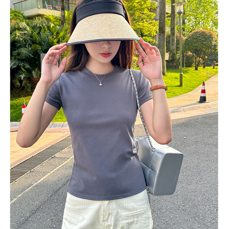 여성 여름 신상품을 위한 엄선된 반팔 상의, 작은 라운드 넥, 패셔너블하고 슬림하며 다재다능하고 우아한 한국 스타일 티셔츠