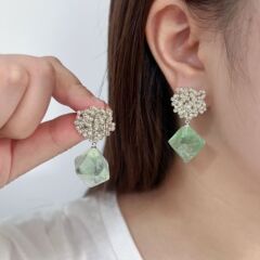 「冰蓝花簇」手作天然石蓝水晶耳环女甜美气质花朵耳钉度假风耳饰