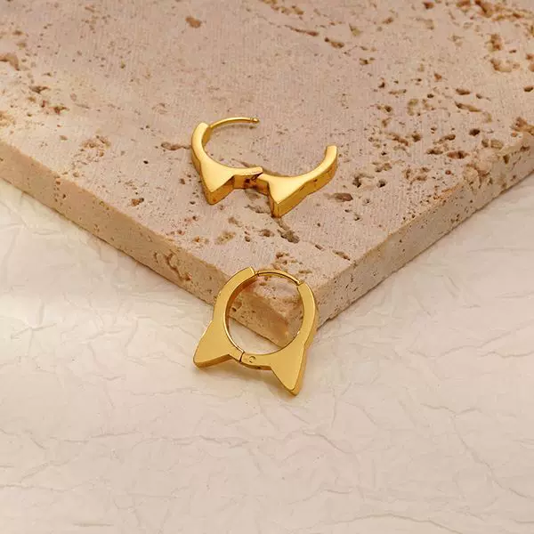 欧美时尚潮流手工抛光猫头不锈钢耳环女式小众设计感18K原创耳饰