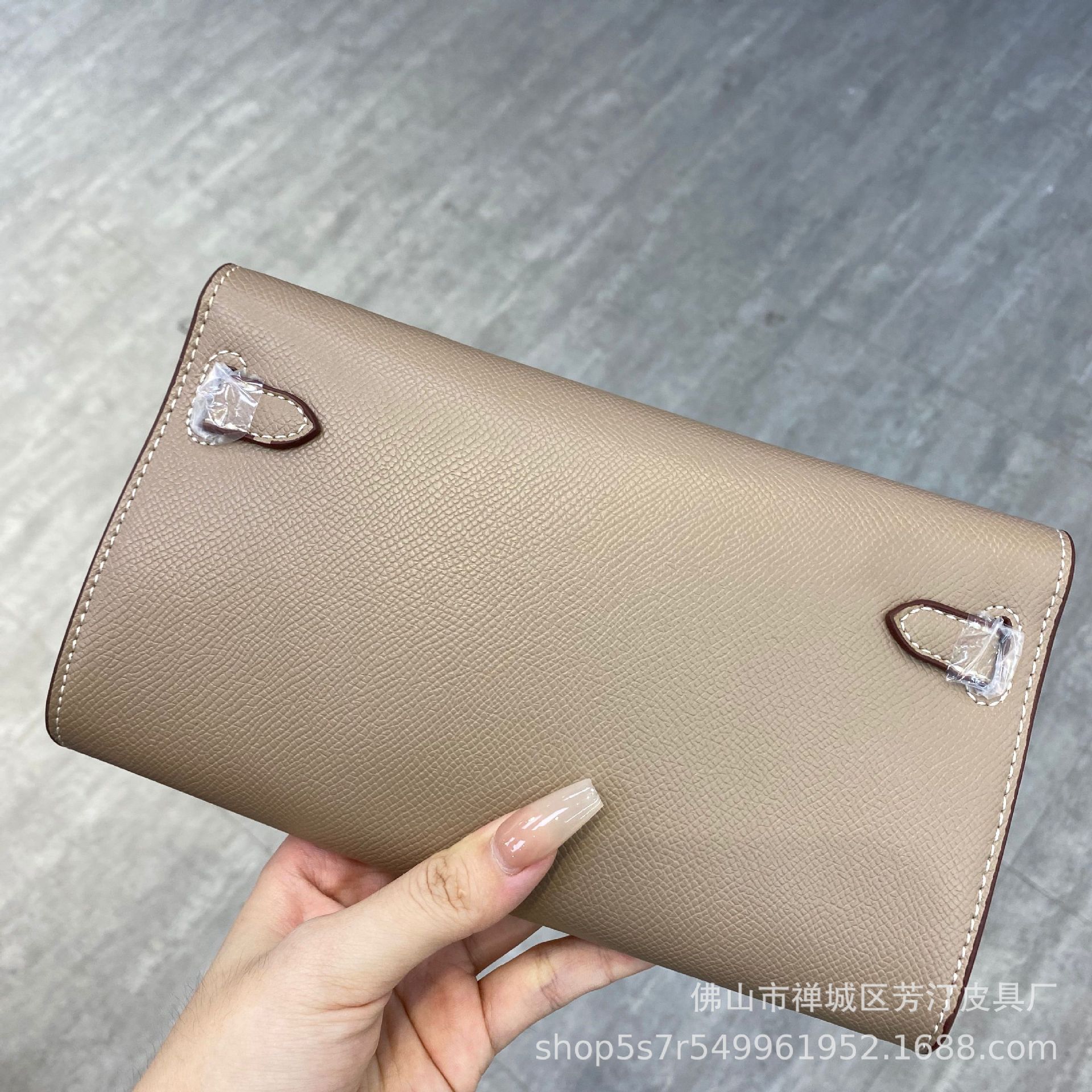 凯利横款钱包斜挎