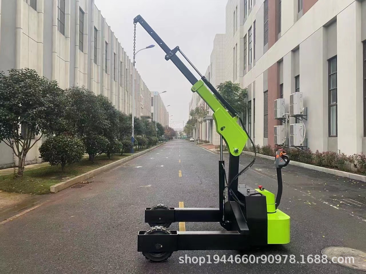 钧力全电动堆高吊机 电动行走电动升降举升吊机 越野型全电动吊机