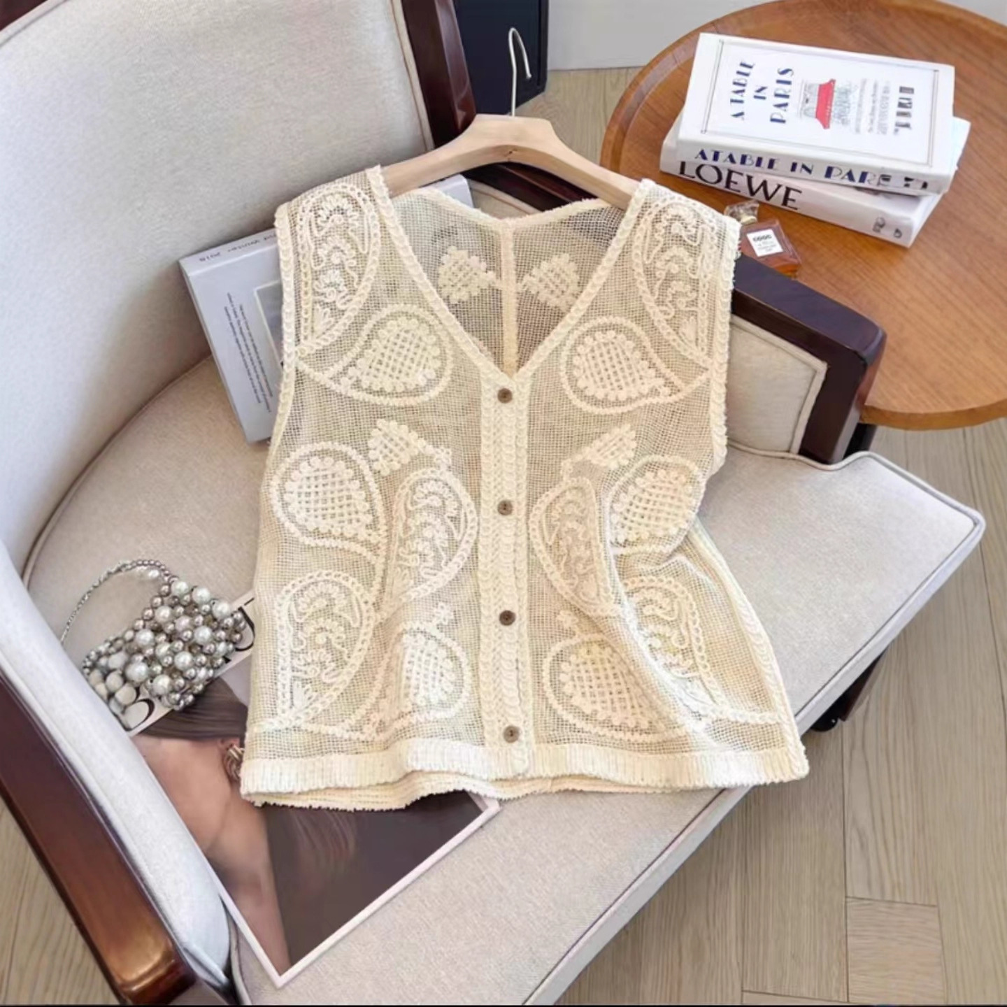 Summer Women's New Style Old Money Style Versatile Outer Shirt, Lazy and Relaxed, Simple Sleeveless Hollow Crochet Cardigan Vest