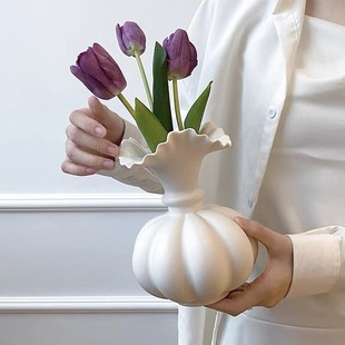 Nordic retro flounced pumpkin ceramic vase ins style niche home flower arrangement decoration desktop