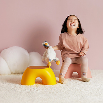 塑料小凳子家用加厚矮凳宝宝北欧简约创意可爱儿童客厅防滑圆板凳