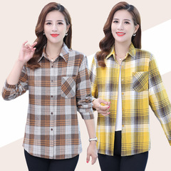 中年のシャツの女性綿の長袖の格子の上の服の中高年のお母さんの春秋の毛のシャツ