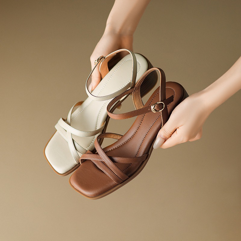 Sandal quai ngang gót vuông hở mũi da bò lớp đầu phong cách La Mã — Màu nâu