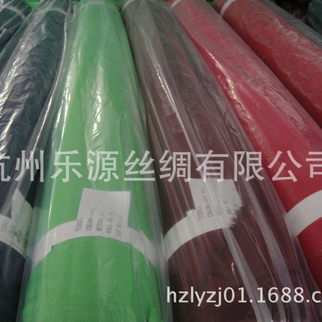 厂家长期大量供应洗澡手套出口搓澡巾布料低价高品质150D涤丝面料