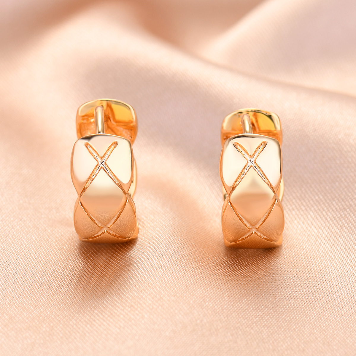 Eksplosive øredobber, fasjonable diamantrutelinjer, teksturerte spenner, trendy personlige øredobber for menn og kvinner_voghion.com