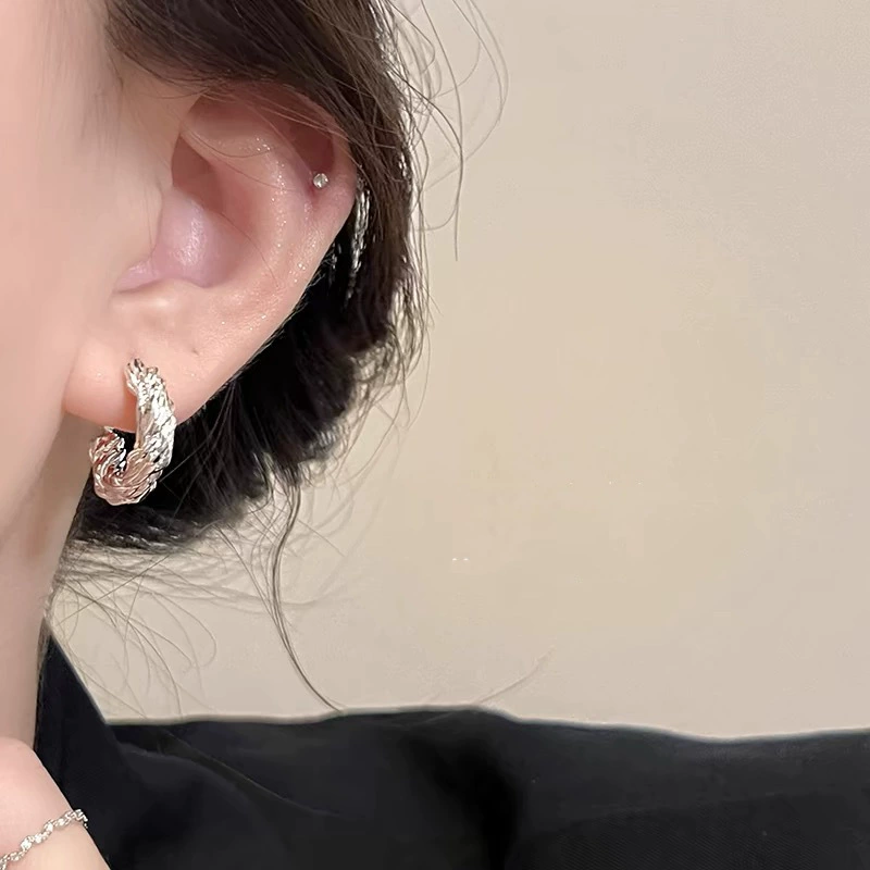 Серьги, ушные клипсы, стиль лёгкой роскоши, стиль высокого качества