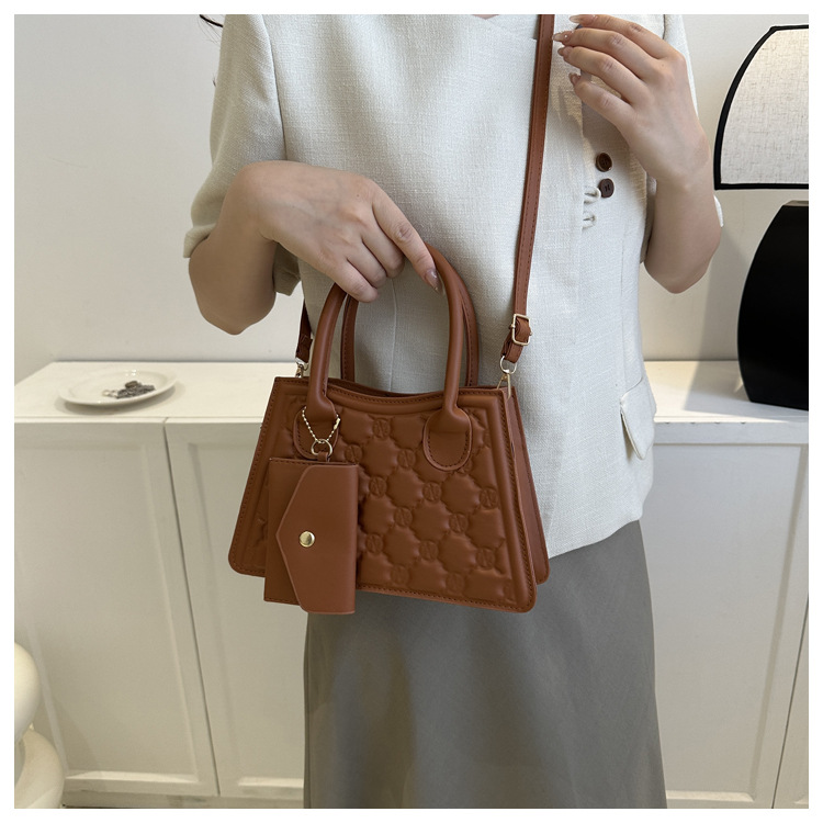 Femmes Moyen Faux Cuir Couleur Unie Style Classique Fermeture Éclair Ensembles De Sacs Sac Bandoulière display picture 24