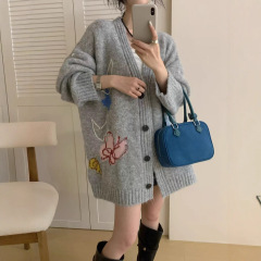 【彩色蝴蝶】艺术感 不规则的定位蝴蝶 彩色慵懒感毛衣外套女秋冬