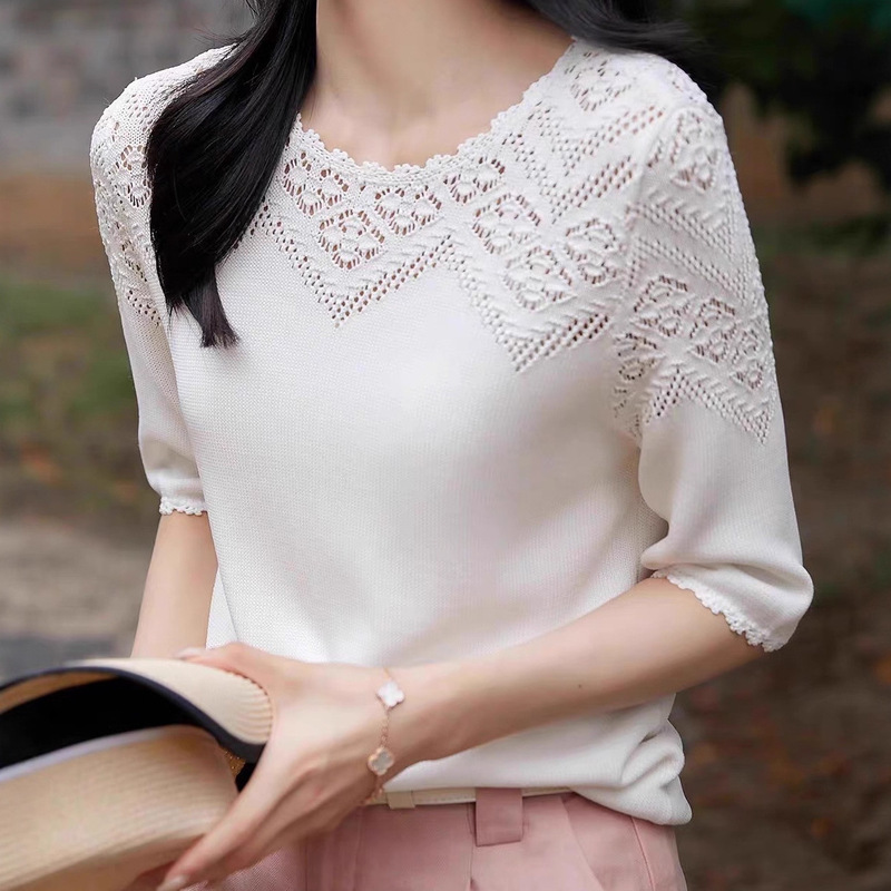 2025 Elegant and Luxurious Outfit, Skin-Friendly and Comfortable Lace Hollow-Out Crochet Commuter Knit Top for Women
