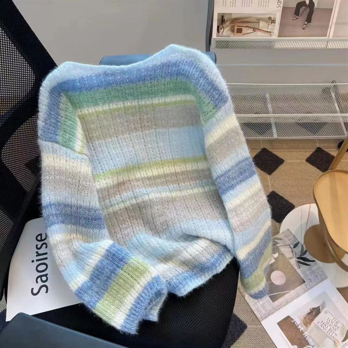 【 Cashmere Family 】 Round neck short woolen base women's rainbow striped soft and sticky knit sweater, inner layer_voghion.com