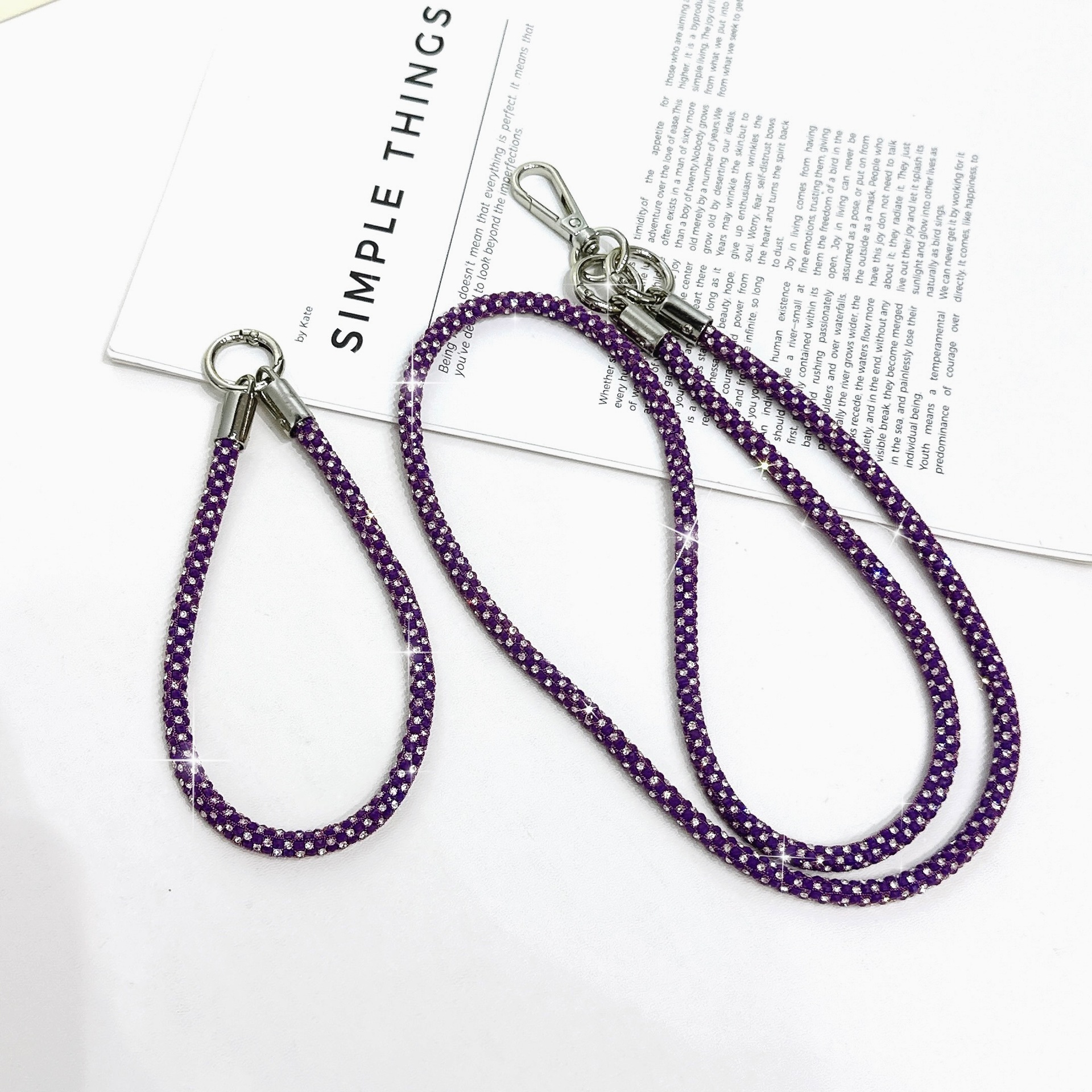 Alta calidad, ligero, lujo 0.7, diamante completo, tres en uno, cadena de teléfono móvil multiusos, mensajero, caramelo, diamante flash multiforma, cordón de diosa