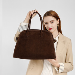 Ladies' Autumn/Winter High-Quality Niche Deer Skin Shoulder Bag, Lazy Retro Large Capacity Suede Tote Bag