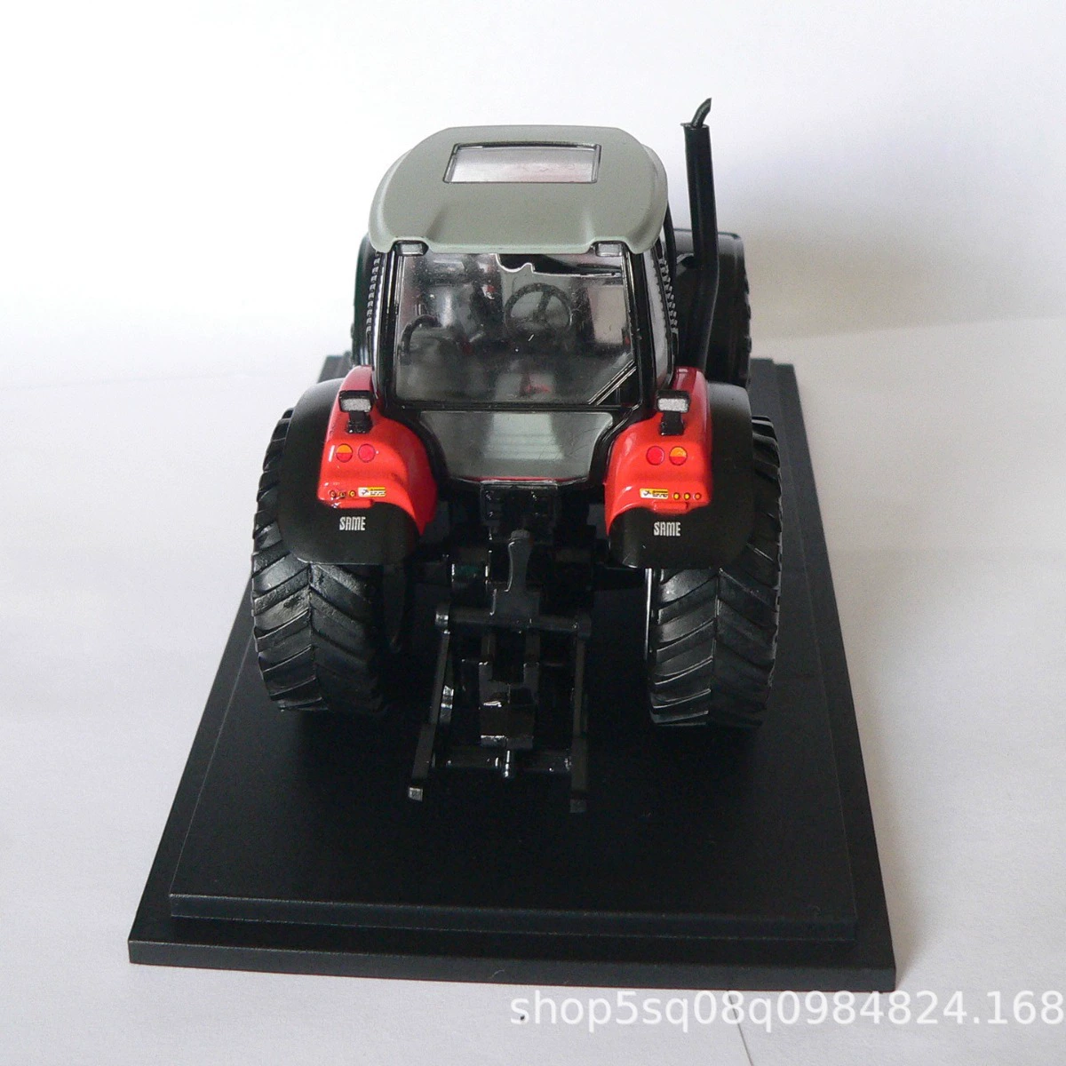 11008 1:43 Same lron 200 alloy tractor model, fully movable