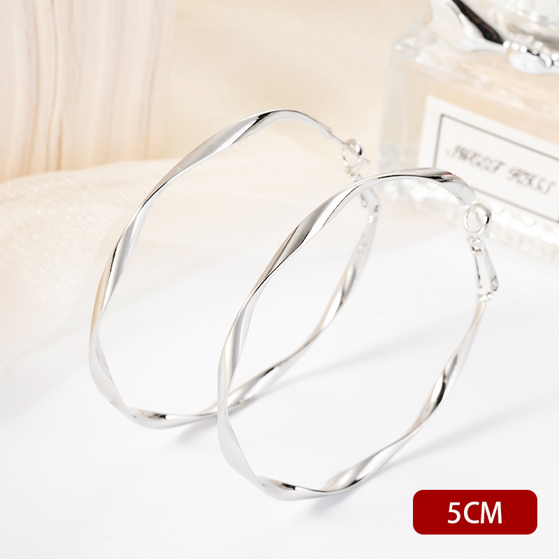 H1036 twisted circle style silver 5CM