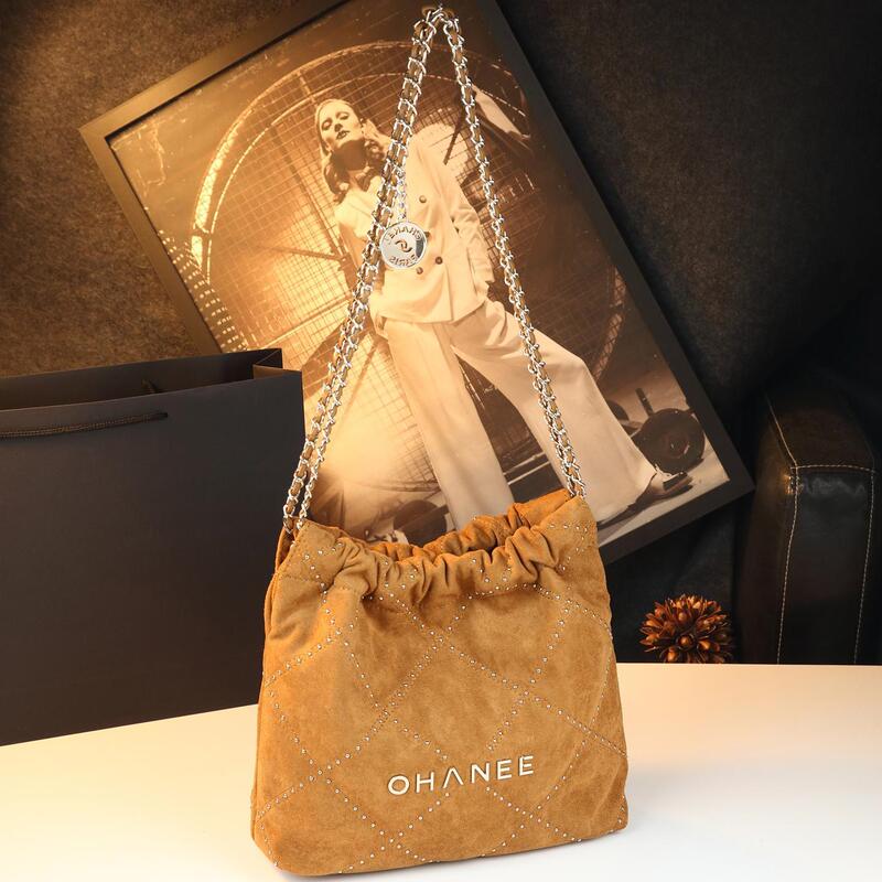 Light Luxury Chanel-Style Genuine Leather Women's Bag 2026 New Fashion Large-Capacity Underarm Bag Trendy Retro Shoulder Bag Light Luxury Chanel-Style Genuine Leather Women's Bag 2026 New Fashion Large-Capacity Underarm Bag Trendy Retro Shoulder Bag